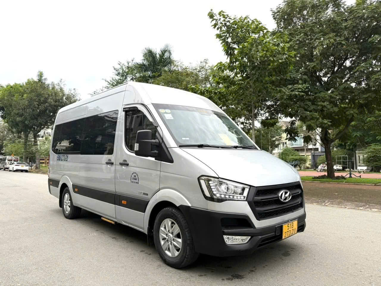 Thuê Xe 16 Chỗ Hậu Giang Đi Sân Bay Tân Sơn Nhất